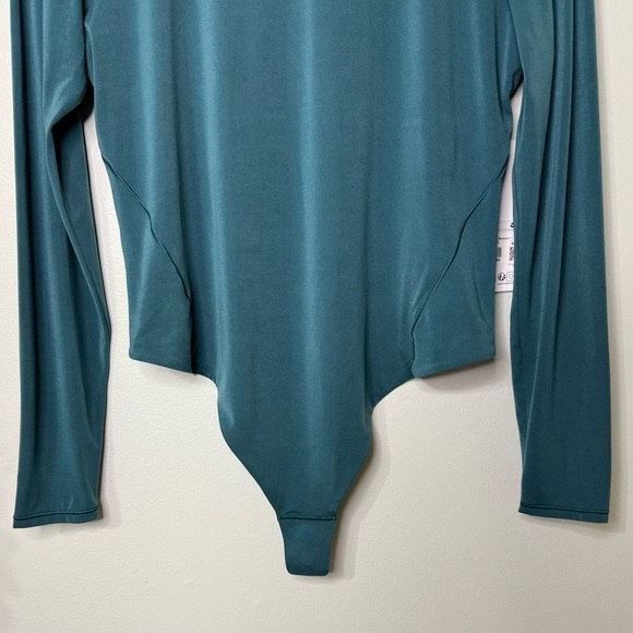 Lululemon Wundermost Ultra Soft Nulu Turtleneck Bodysuit Storm Teal XL NWT - Picture 7 of 14